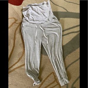 Gray H&M maternity sweat pants, size M. Gently used.